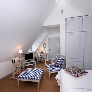 Budget Zimmer mit Kingsize-Bett
